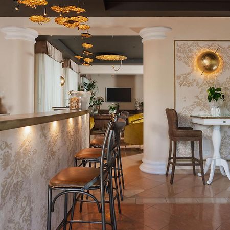 Hotel Mazzanti Milano Marittima Bagian luar foto
