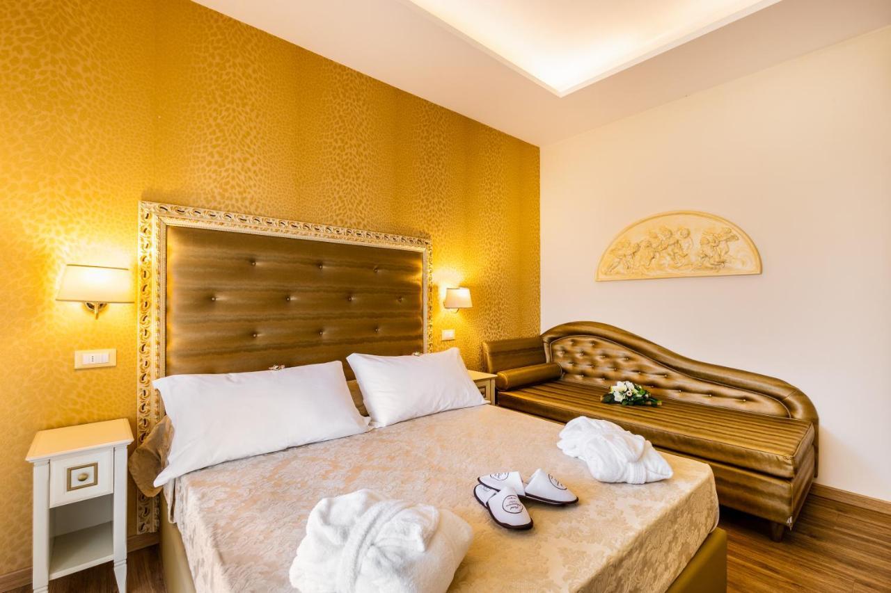 Hotel Mazzanti Milano Marittima Bagian luar foto