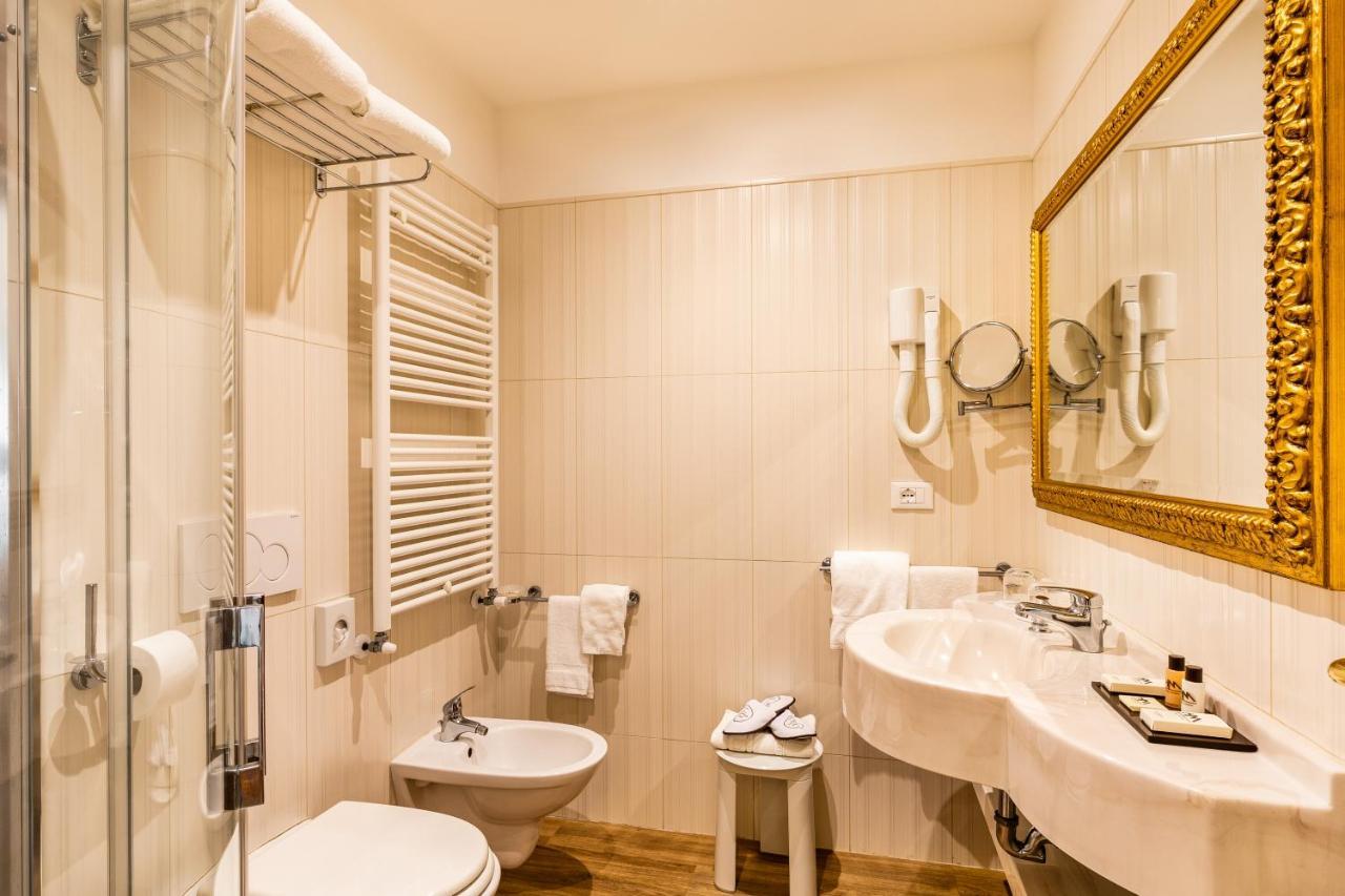 Hotel Mazzanti Milano Marittima Bagian luar foto