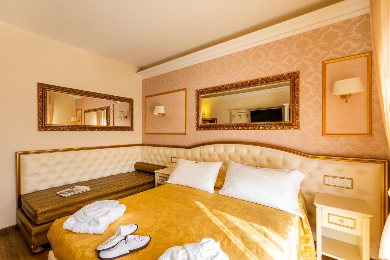 Hotel Mazzanti Milano Marittima Bagian luar foto