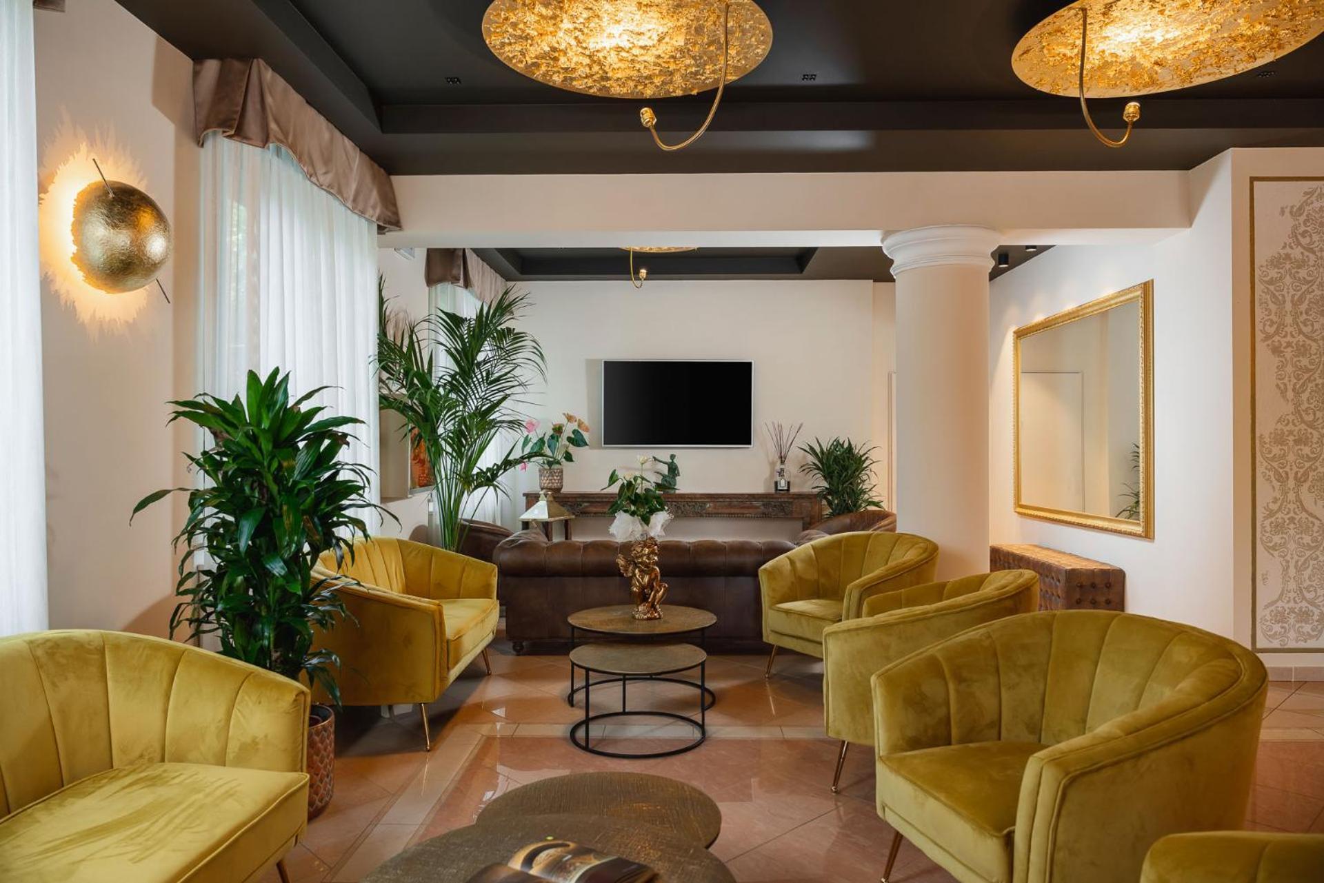 Hotel Mazzanti Milano Marittima Bagian luar foto