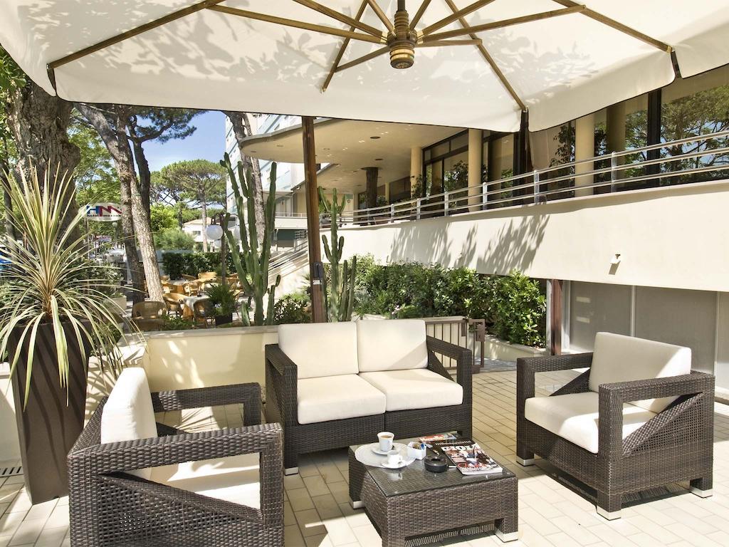 Hotel Mazzanti Milano Marittima Bagian luar foto
